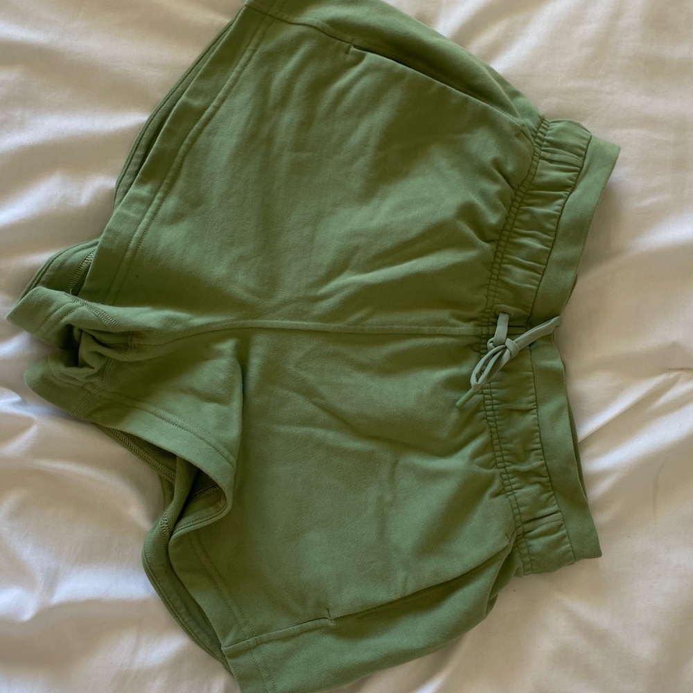 Lulu lemon Inner Glow Shorts 3’’